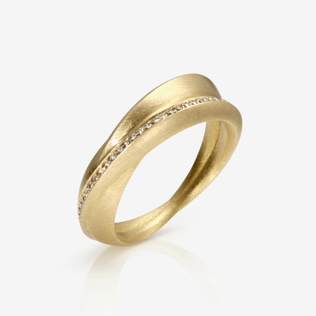 Bold eternity ring with champagne coloured diamonds by contemporary jewellery designer, Sarah Straussberg