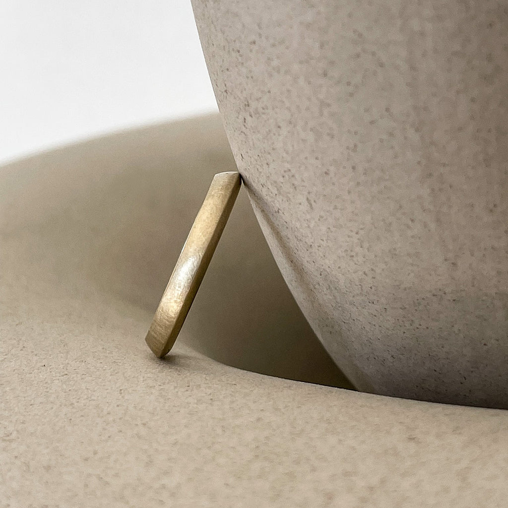 3mm wedding ring by contemporary jewellery designer, Sarah Straussberg